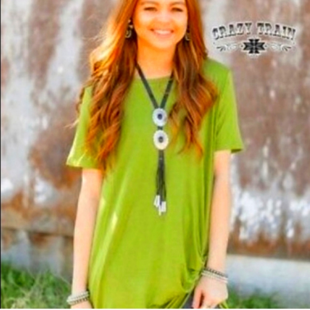 Green knotty top